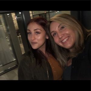 Meet your Posher, Deanna